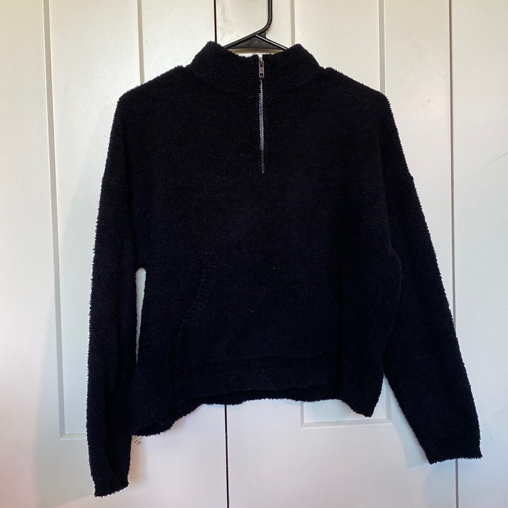 Cropped fuzzy sweater
